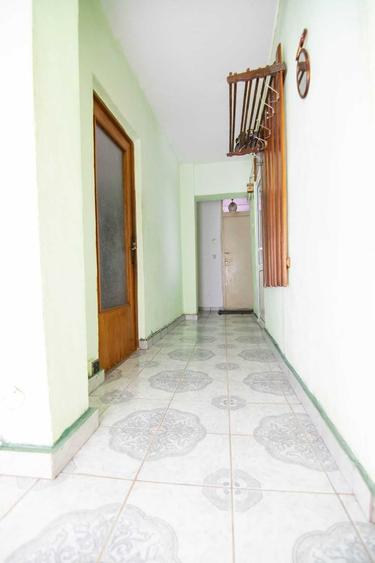 Apartament cu 4 camere decomandat în Exterior Vest
