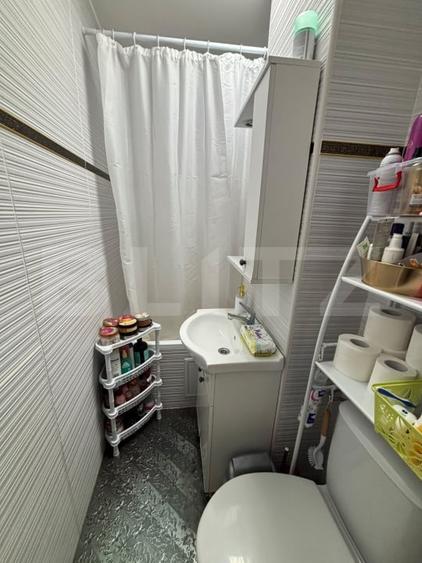 Apartament cu 2 camere semidecomandat, mobilat în Baraolt