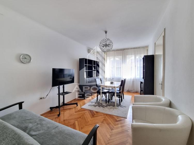 Apartament cu 2 camere semidecomandat, mobilat în Bălcescu