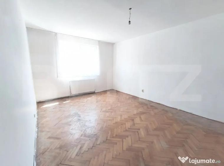 Garsonieră în Micro 17