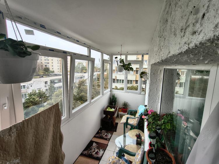 Apartament cu 2 camere decomandat în Drumul Taberei