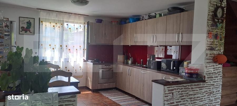 Casă cu 4 camere în Central