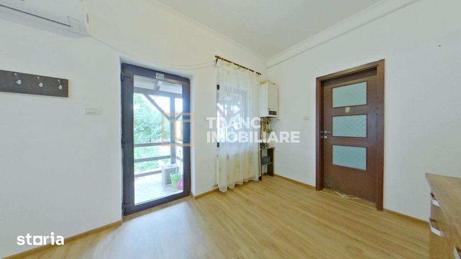 Casă cu 2 camere semidecomandat cu Teren 400 Mp în Pârneava