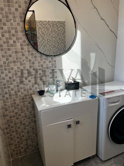 Apartament cu 3 camere decomandat, mobilat în Aradului