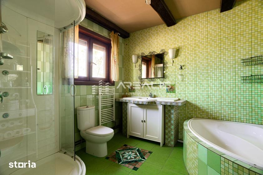 Casă cu 5 camere cu Teren 1370 Mp în Zădăreni