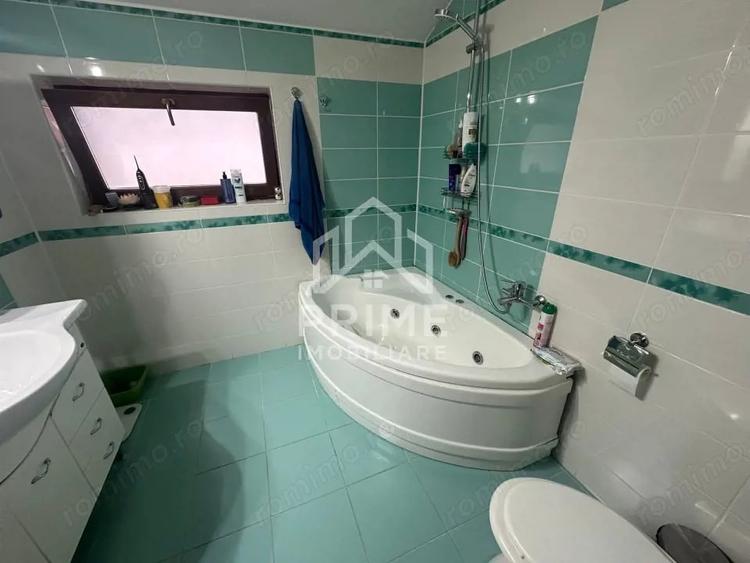 Casă cu 4 camere cu Teren 327 Mp în Central