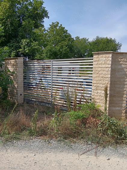 Teren de 1457 mp, în Lilieci