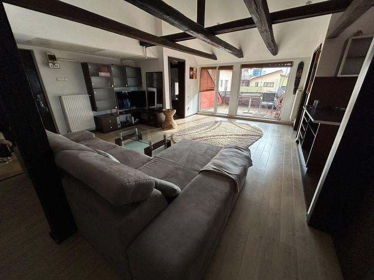 Apartament cu 2 camere semidecomandat în Dosu Bricii