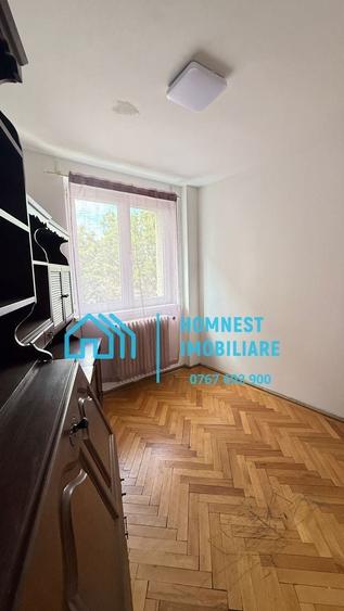 Apartament cu 3 camere semidecomandat, mobilat în P-ța Amzei