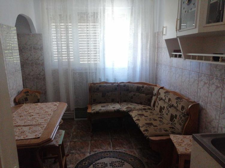Apartament cu 2 camere decomandat în Micro 20
