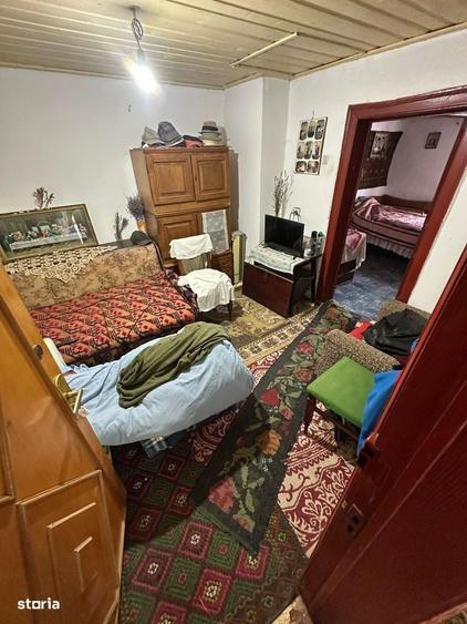 Casă cu 4 camere cu Teren 1422 Mp în Alexeni