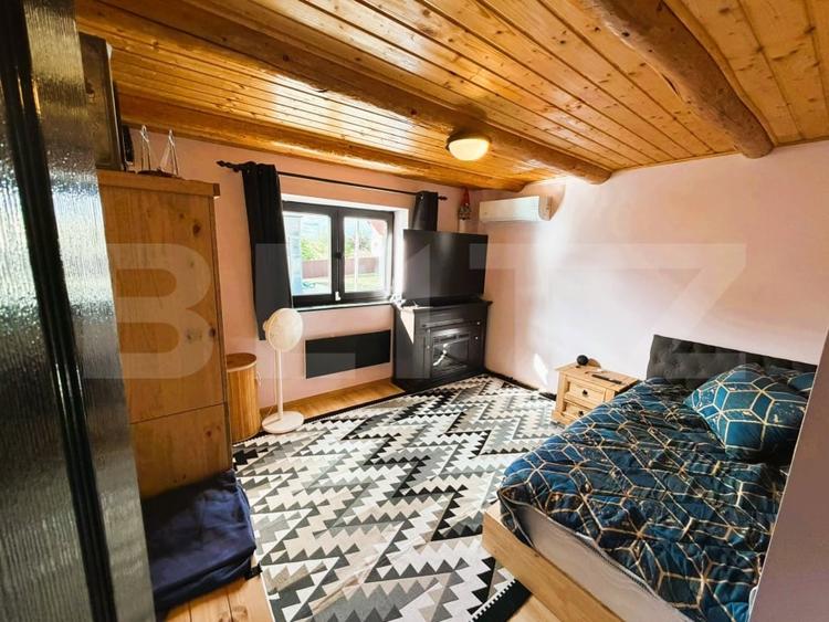 Casă individuală cu 3 camere cu Teren 389 Mp în Periferie