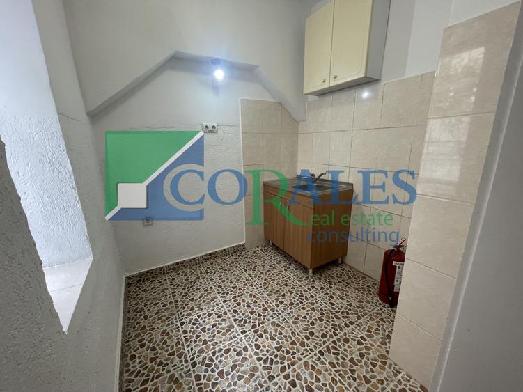Apartament cu 5 camere semidecomandat în Elisabetin