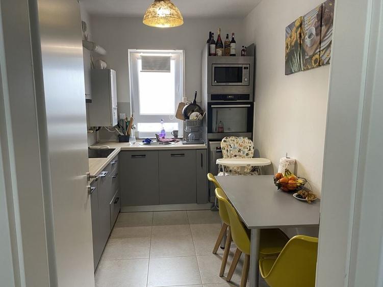 Apartament cu 2 camere decomandat în Exterior Vest