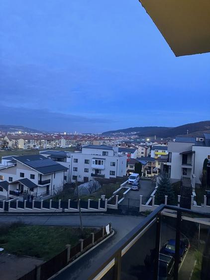 Apartament cu 2 camere decomandat în Florești