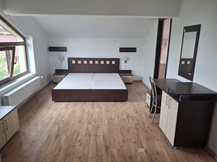 Camere de inchiriat la o casa si curte in Iasi - 4