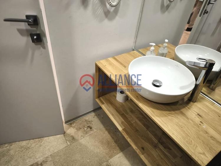 Apartament cu 2 camere semidecomandat în Est