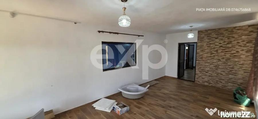 Casă cu 3 camere cu Teren 1000 Mp în Răzvad