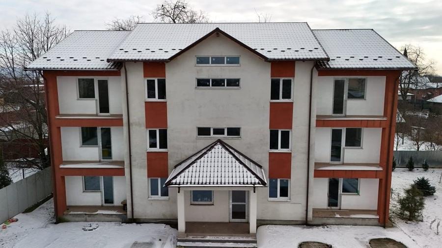 Spațiu comercial, de 500 mp, în Valea Moșneagului