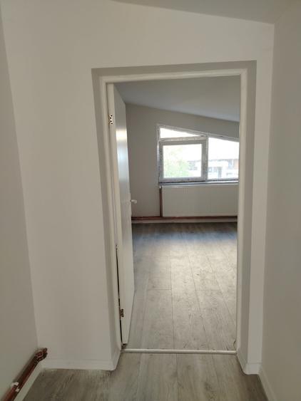 Inchiriez apartament cu o camera ,str Dambovitei ,34 mp ,la mansarda cu terasa de 30 mp! - 6