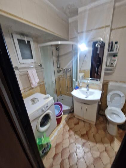 Apartament cu 3 camere decomandat în Bucur Obor