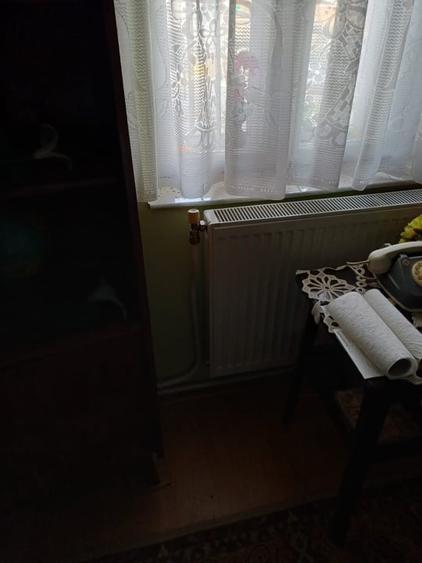 Casă individuală cu 3 camere cu Canalizare în Est