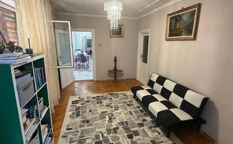 Casă individuală cu 6 camere cu Teren 480 Mp în Bucureștii Noi