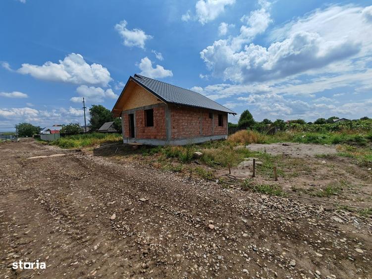Casă cu 3 camere cu Teren 400 Mp în Hemeiuș