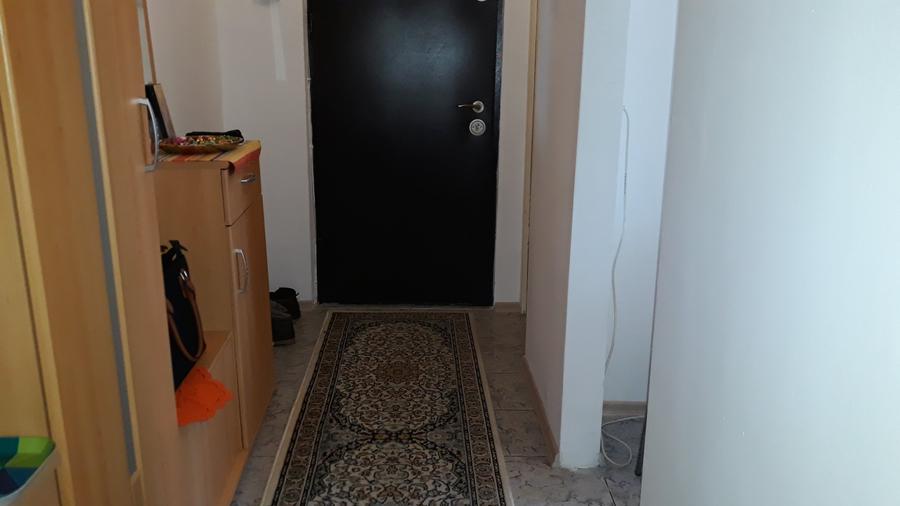 Apartament cu 2 camere semidecomandat în Confecții