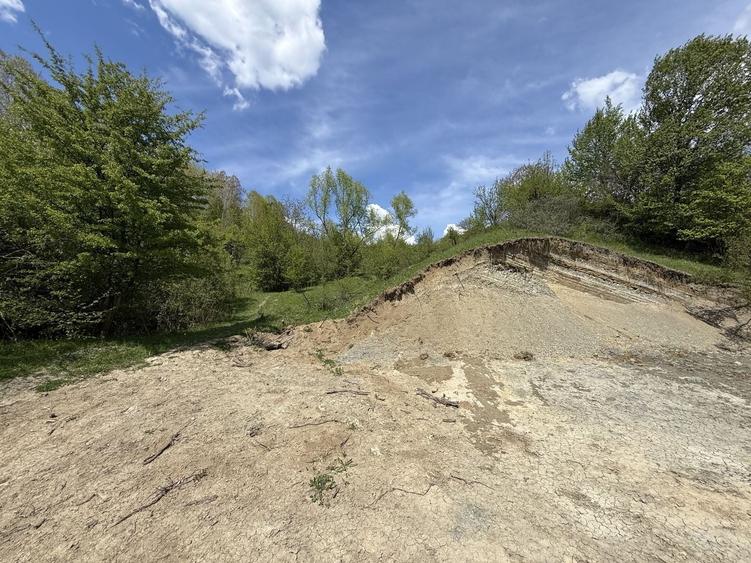 Teren Construcții intravilan de 2440 mp, în Valea Târsei