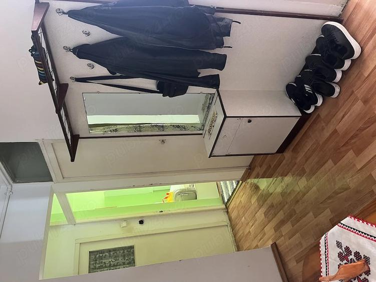 Apartament cu 3 camere decomandat în Valea Aurie