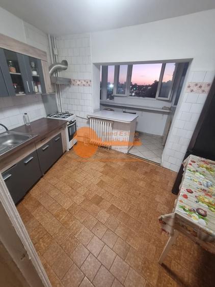 Apartament cu 3 camere in zona Crangasi - 12