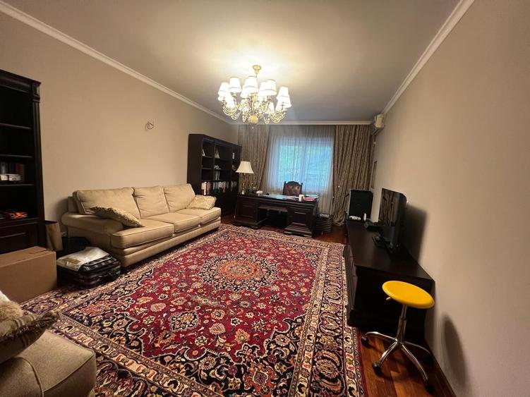 Apartament cu 4 camere decomandat, mobilat în Herăstrău
