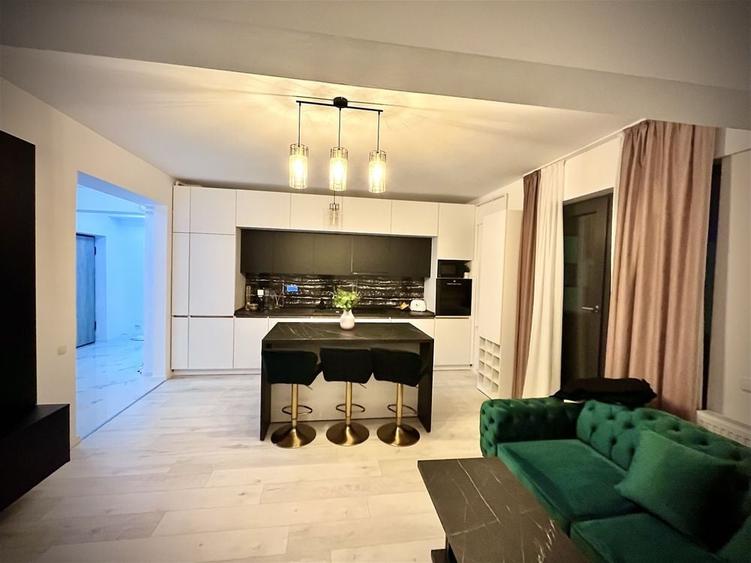 Apartament cu 2 camere decomandat în Central