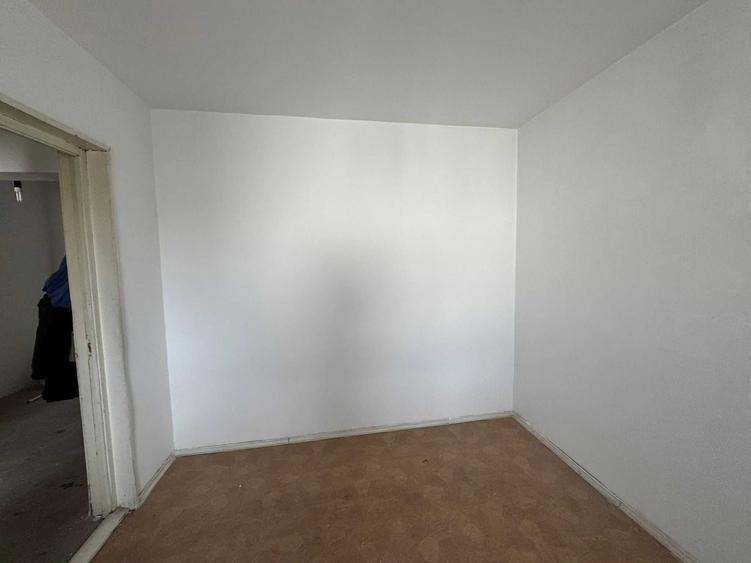 Apartament cu 2 camere decomandat în Sud