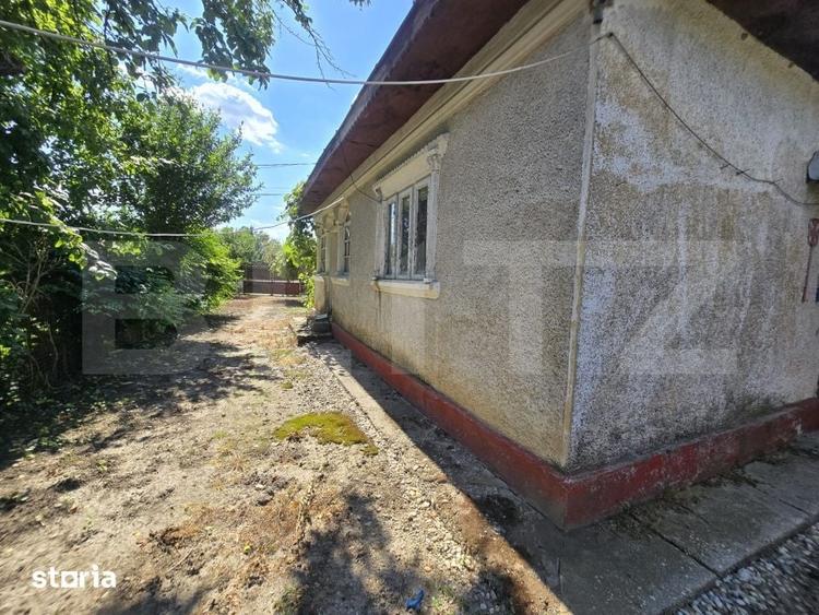 Casă cu 3 camere cu Teren 1100 Mp în Central
