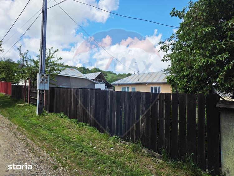 Casă cu 2 camere cu Teren 555 Mp în Ungureni