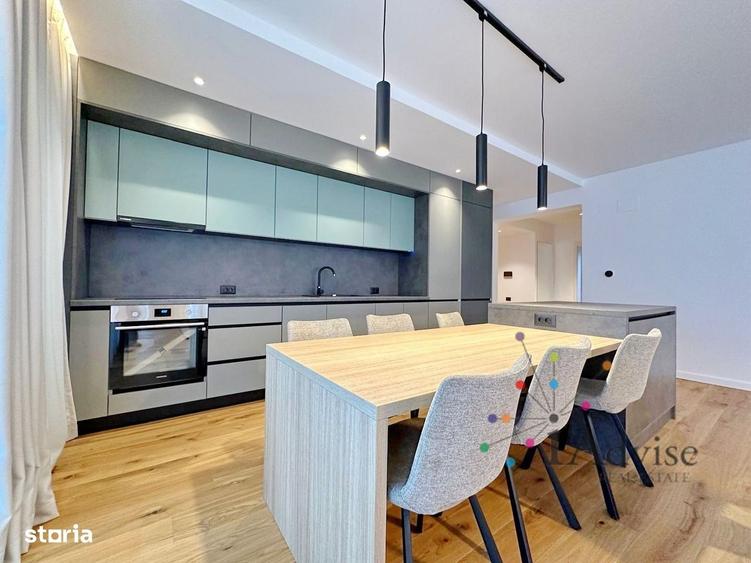 Apartament cu 3 camere decomandat în Centrul Istoric