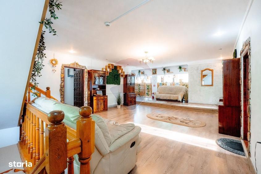 Spațiu comercial, de 300 mp, în Rucăr