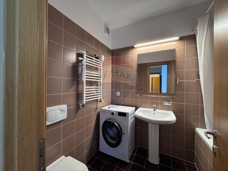 Apartament cu 2 camere decomandat, mobilat în Splaiul Unirii