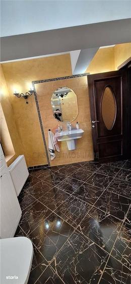 Casă cu 4 camere în Radu Negru