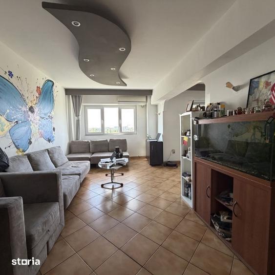 Apartament cu 4 camere decomandat, mobilat în Crângași