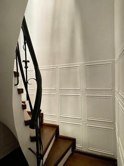 Apartament cu 4 camere semidecomandat în P-ța Romană