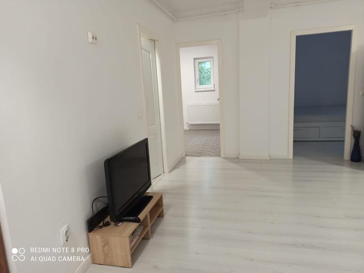 Apartament cu 2 camere decomandat în Florești