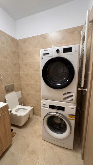 Apartament cu 3 camere decomandat în Lacul Morii