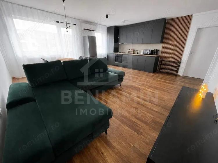 Apartament cu 2 camere decomandat în Tractorul