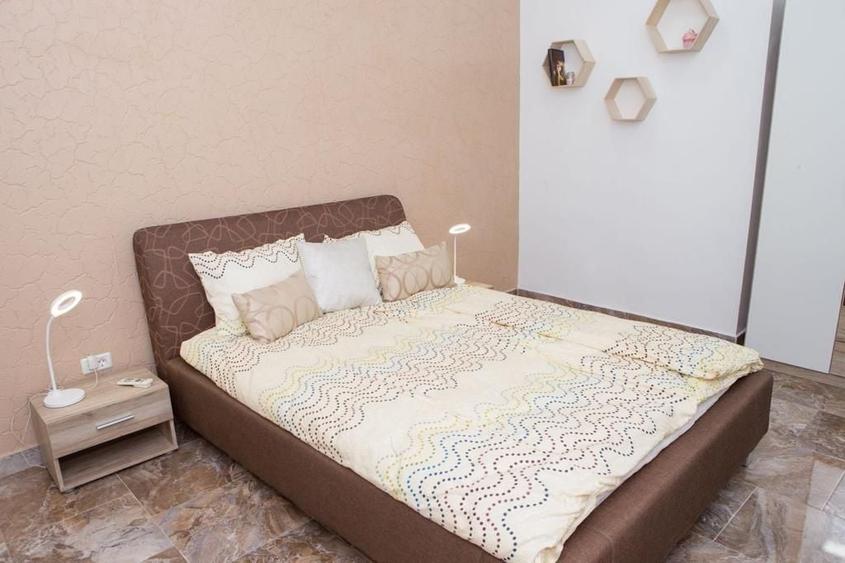 Apartament cu 2 camere decomandat, mobilat în P-ța Maria