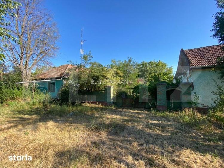 Casa cu teren, 2104 mp, front de 20 m, zona Dragsina