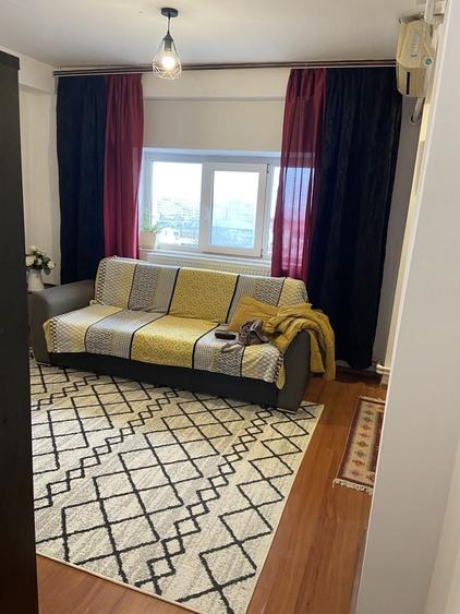 Apartament cu 2 camere decomandat în Sârbi
