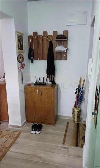 Apartament cu 3 camere semidecomandat în Chișoda